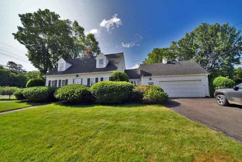 33 Pleasant Street Houlton ME 04730