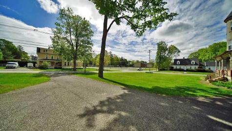 33 Pleasant Street Houlton ME 04730