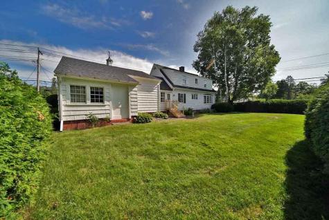 33 Pleasant Street Houlton ME 04730