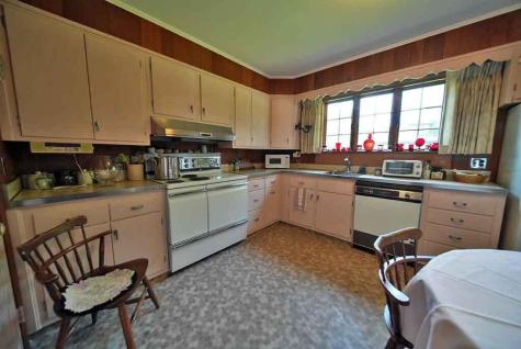 33 Pleasant Street Houlton ME 04730