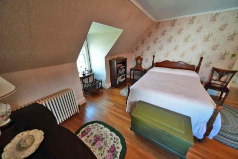 33 Pleasant Street Houlton ME 04730