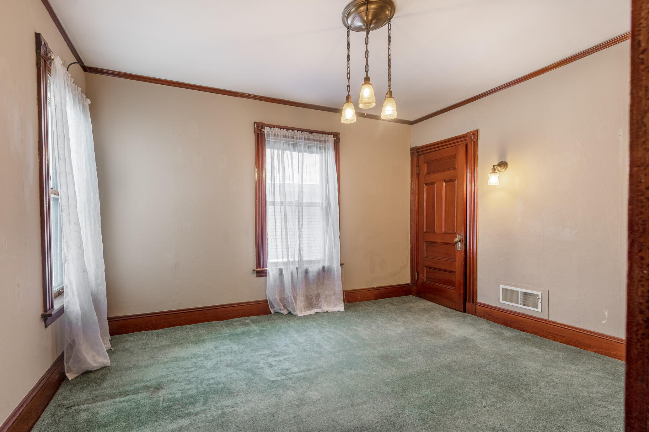 18 Hudson Street Bangor ME 04401