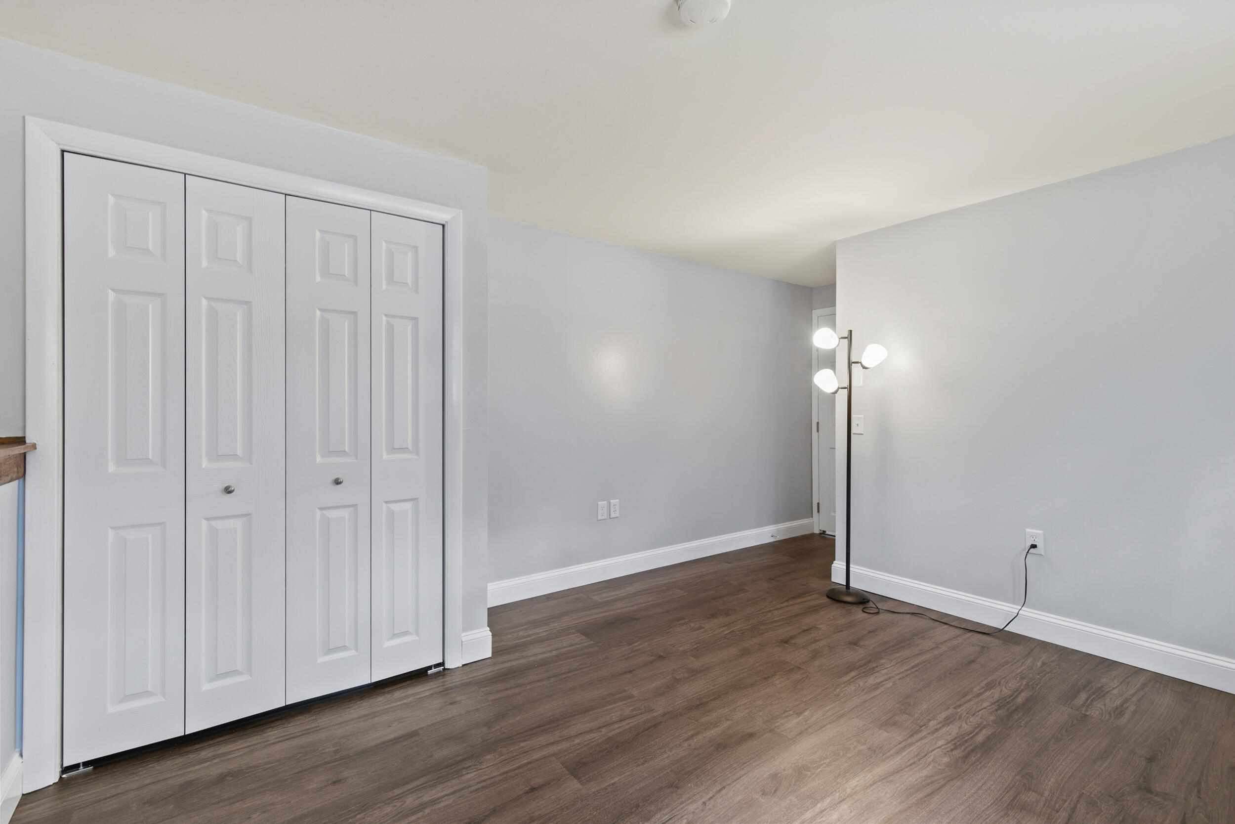 14 Margaret Street Naples ME 04055