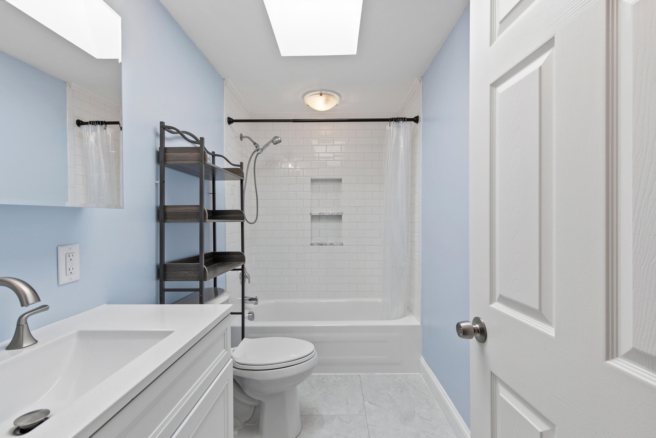 14 Margaret Street Naples ME 04055