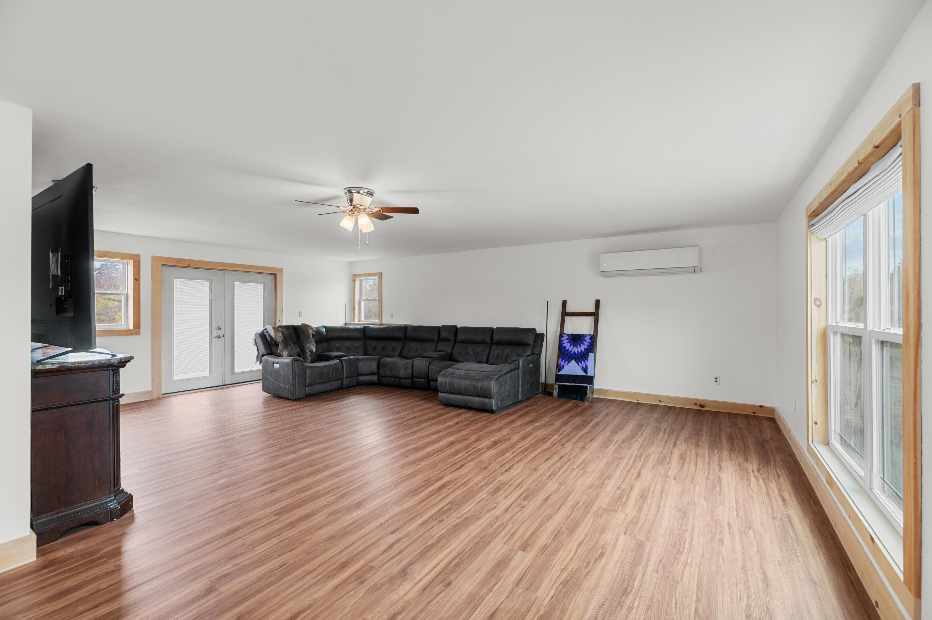 20 Irish Lane Whitefield ME 04353
