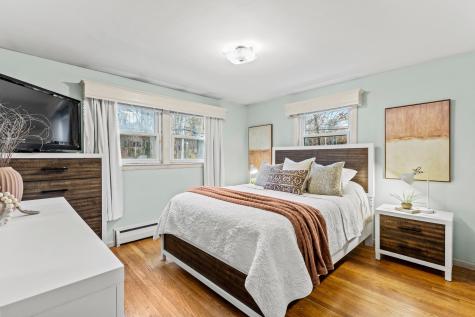 11 Hillside Avenue Scarborough ME 04074