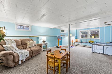 11 Hillside Avenue Scarborough ME 04074