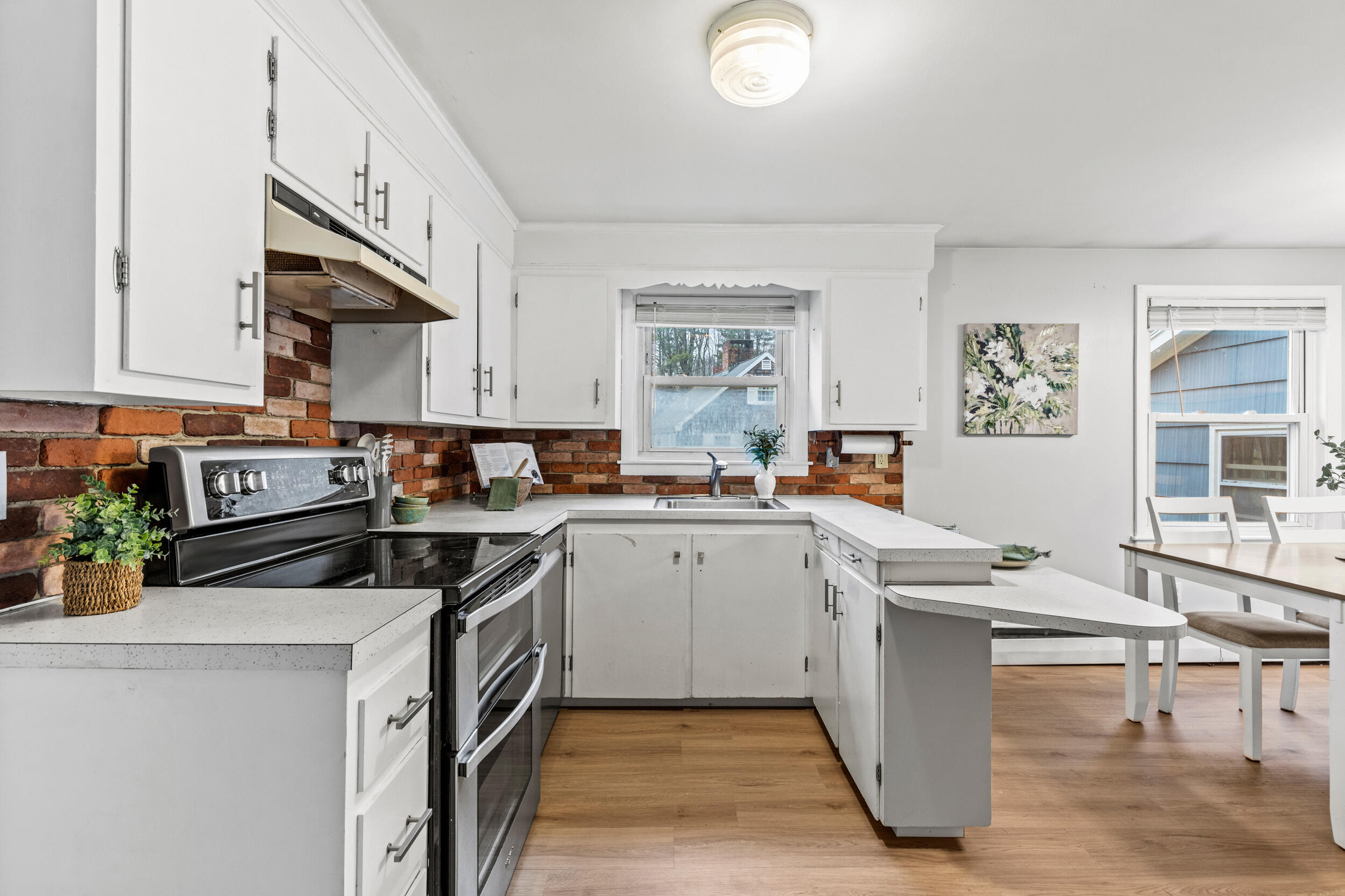 11 Hillside Avenue Scarborough ME 04074