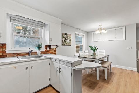 11 Hillside Avenue Scarborough ME 04074