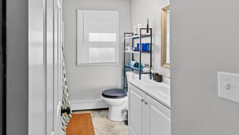 23 Reginald Street Auburn ME 04210