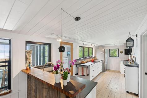 31 Knubble Road Georgetown ME 04548