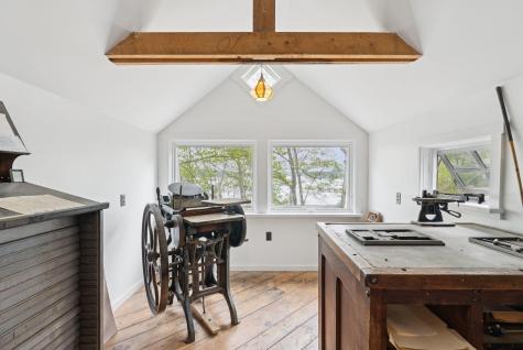 31 Knubble Road Georgetown ME 04548