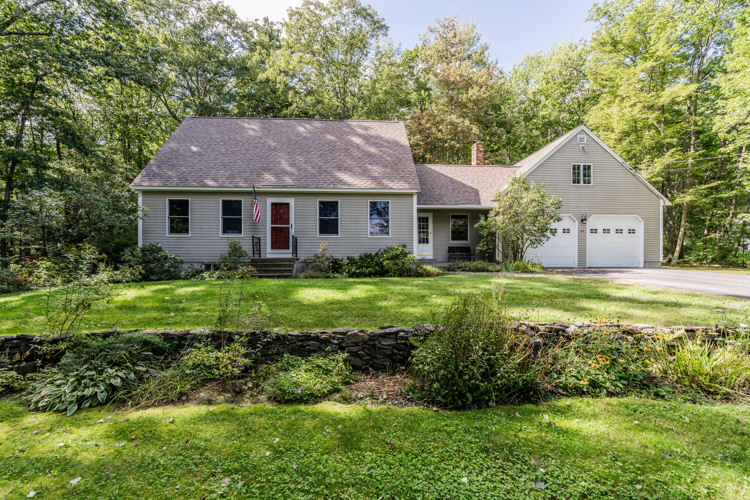 44 Middle Road Falmouth ME 04105