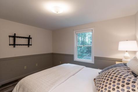 44 Middle Road Falmouth ME 04105