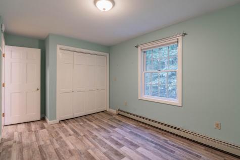 44 Middle Road Falmouth ME 04105