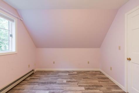 44 Middle Road Falmouth ME 04105