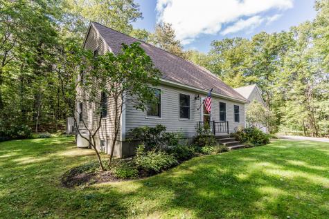 44 Middle Road Falmouth ME 04105