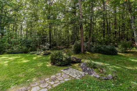 44 Middle Road Falmouth ME 04105