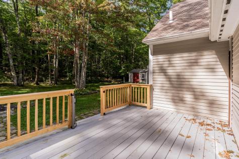 44 Middle Road Falmouth ME 04105