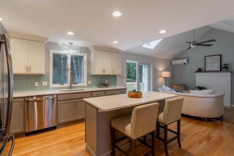 44 Middle Road Falmouth ME 04105