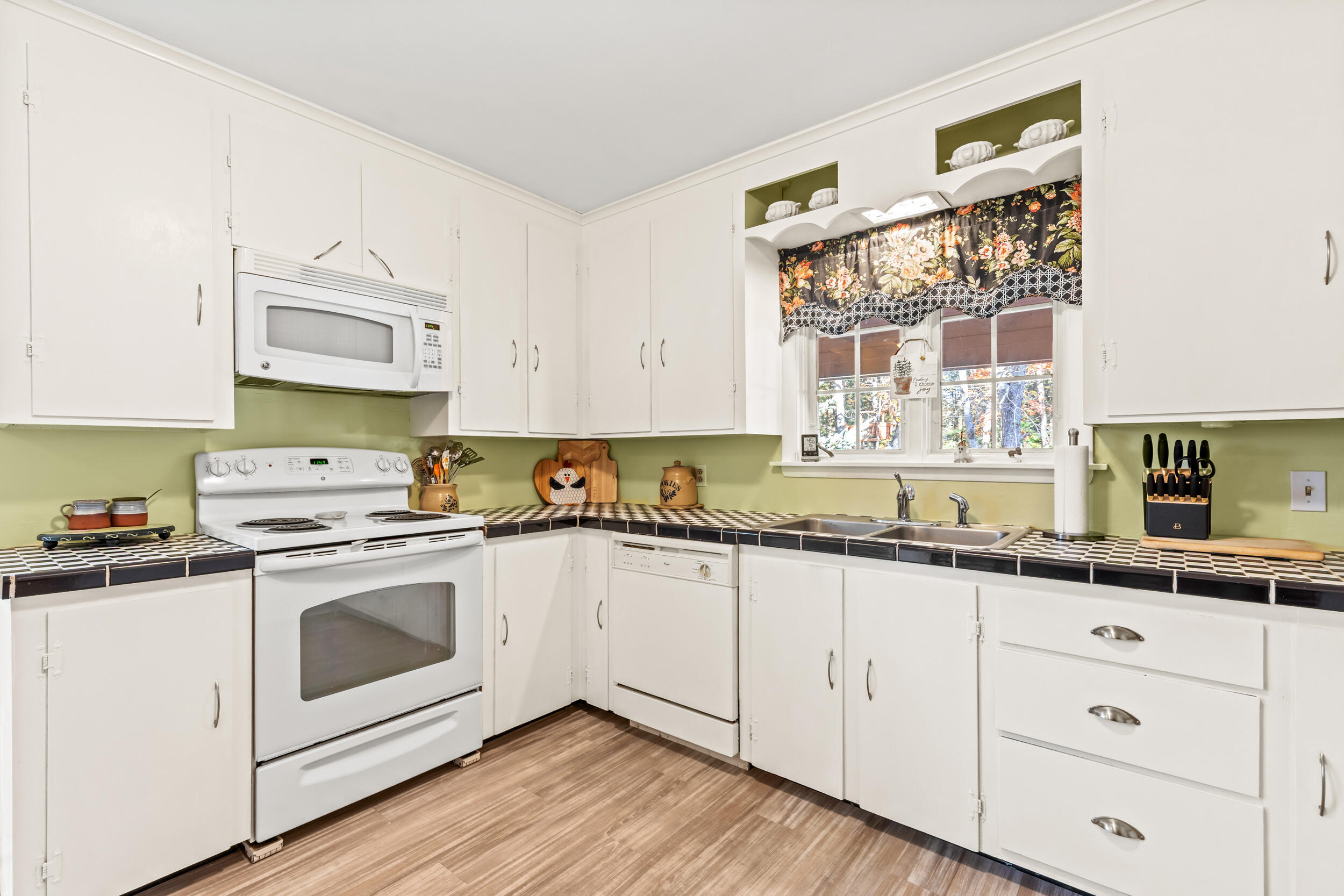 8 George Road Cumberland ME 04021