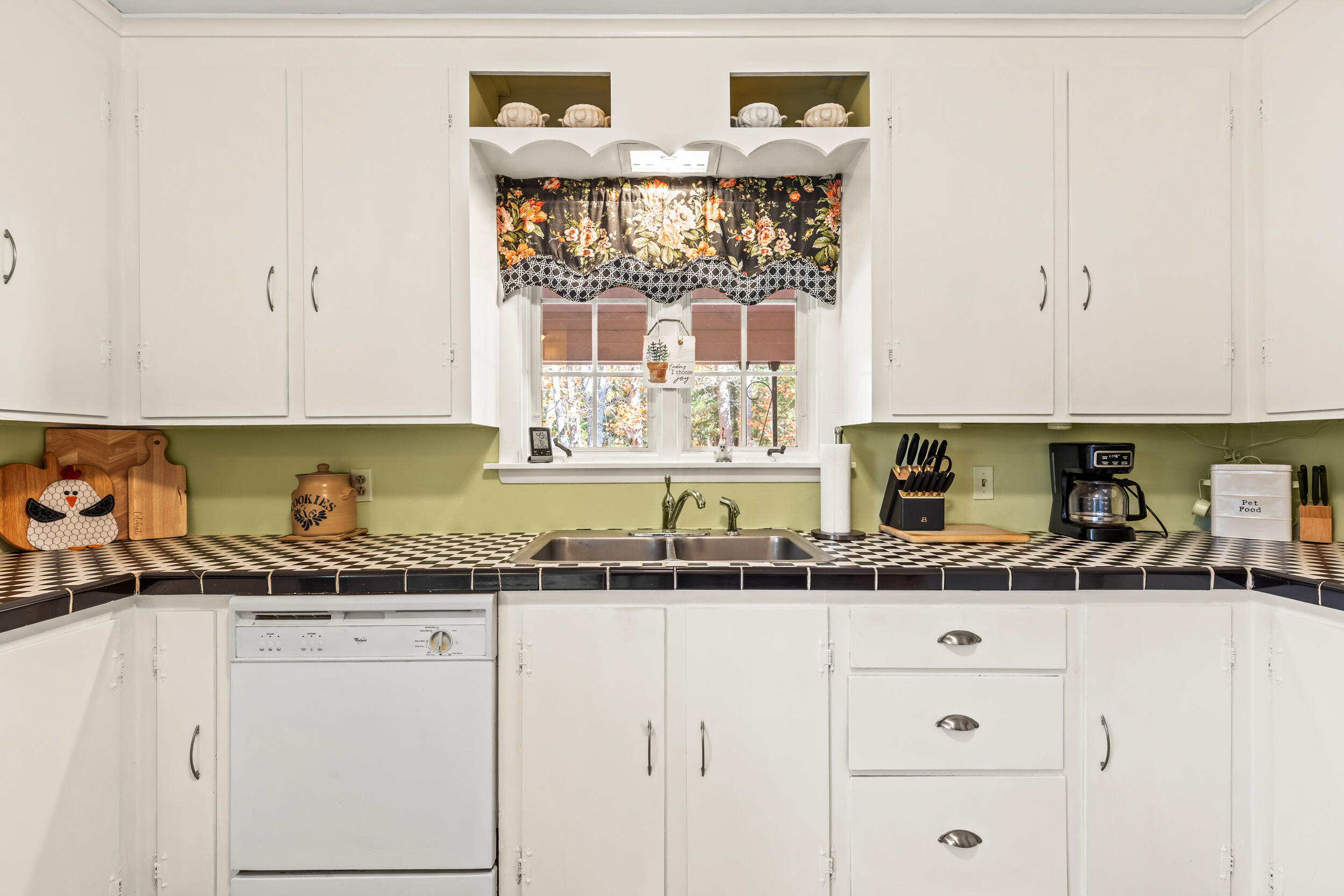 8 George Road Cumberland ME 04021