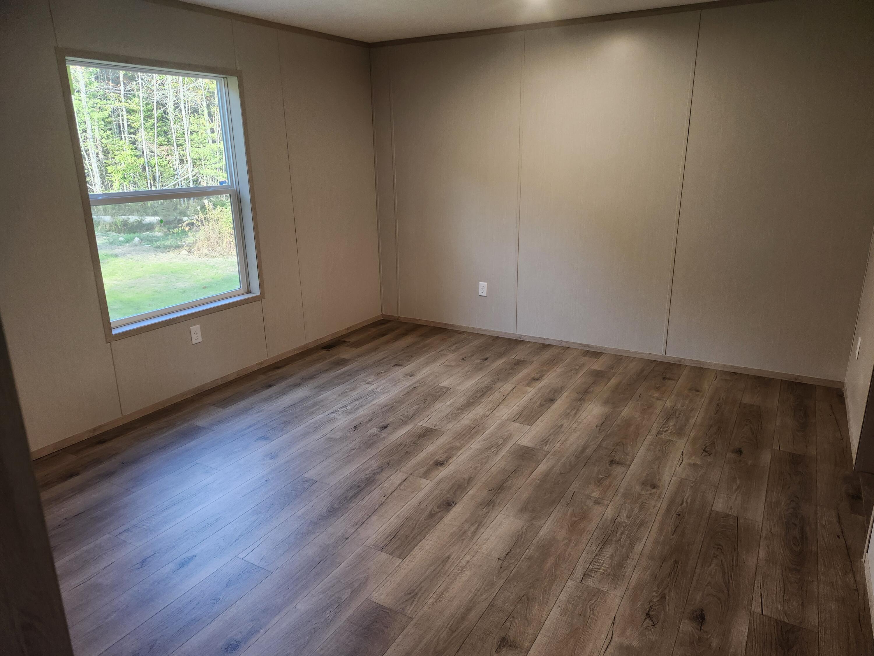 2 Gunners Way Dresden ME 04342