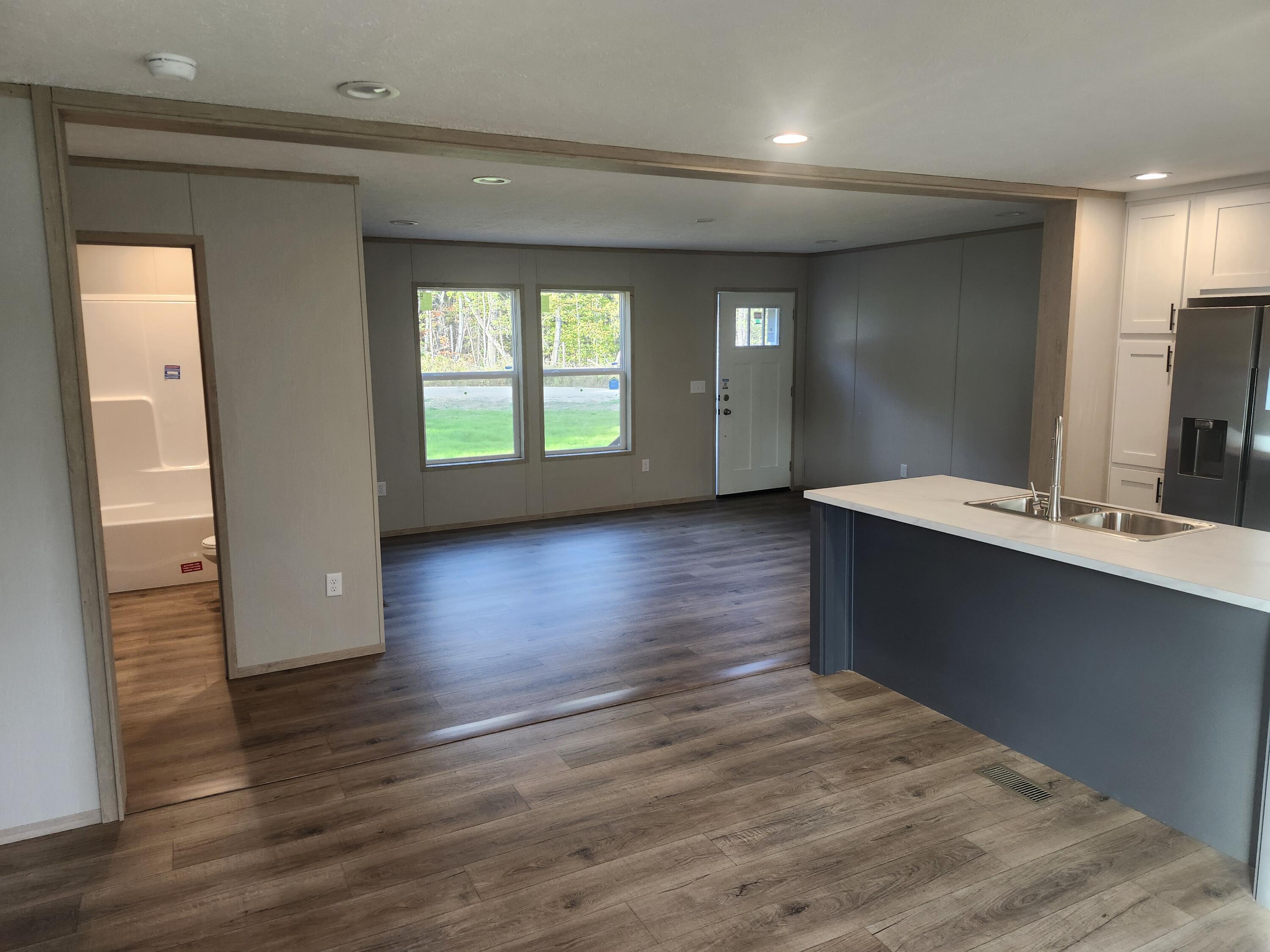 2 Gunners Way Dresden ME 04342