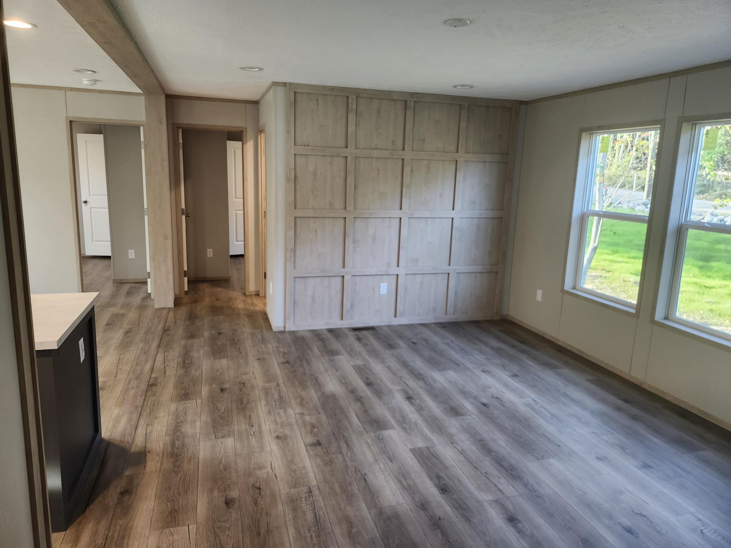 2 Gunners Way Dresden ME 04342