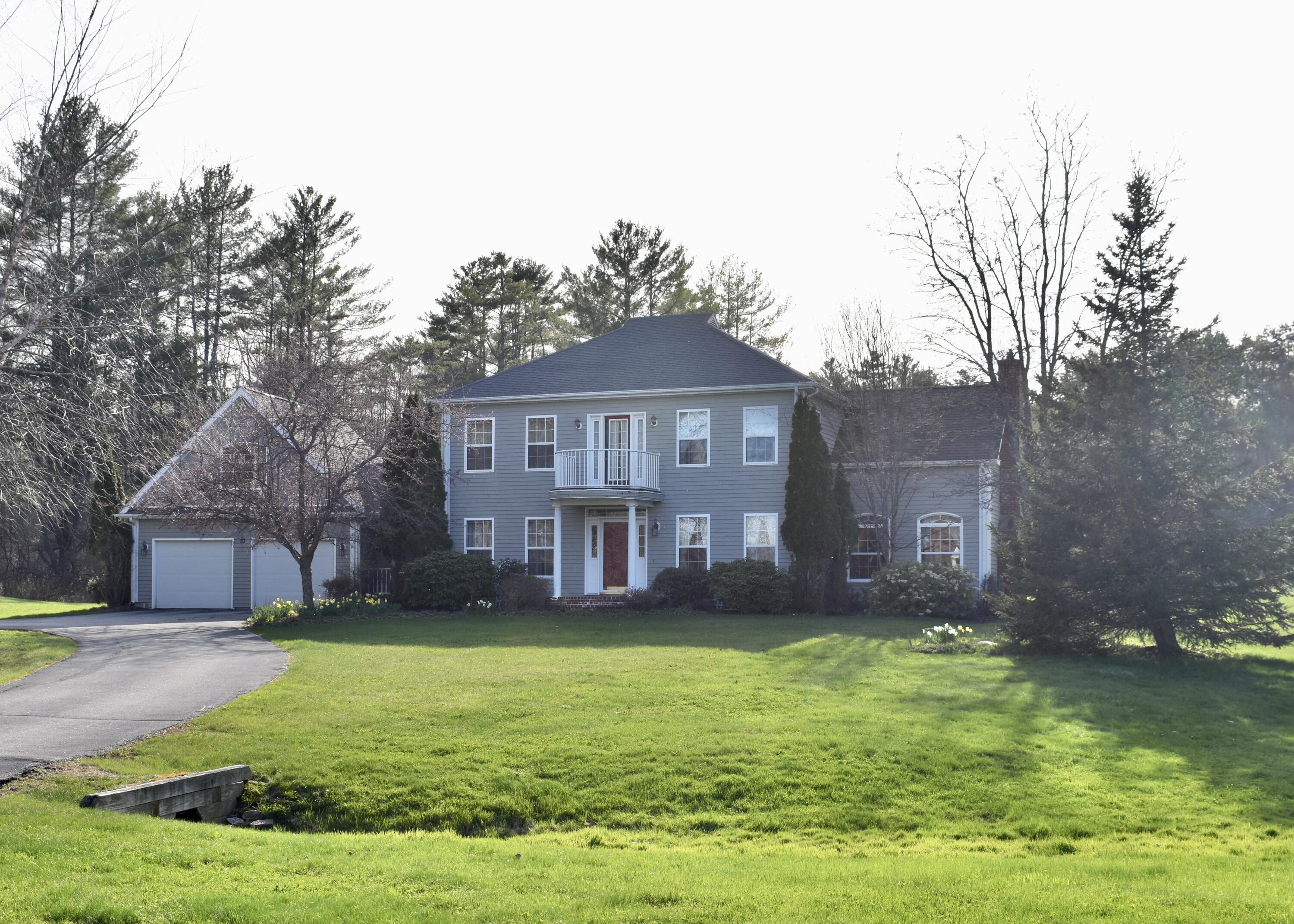 10 Carnoustie Drive Falmouth ME 04105