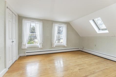 20 Depot Road Falmouth ME 04105