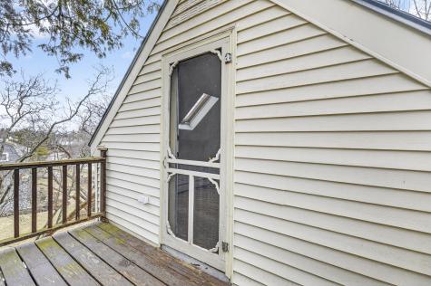 20 Depot Road Falmouth ME 04105
