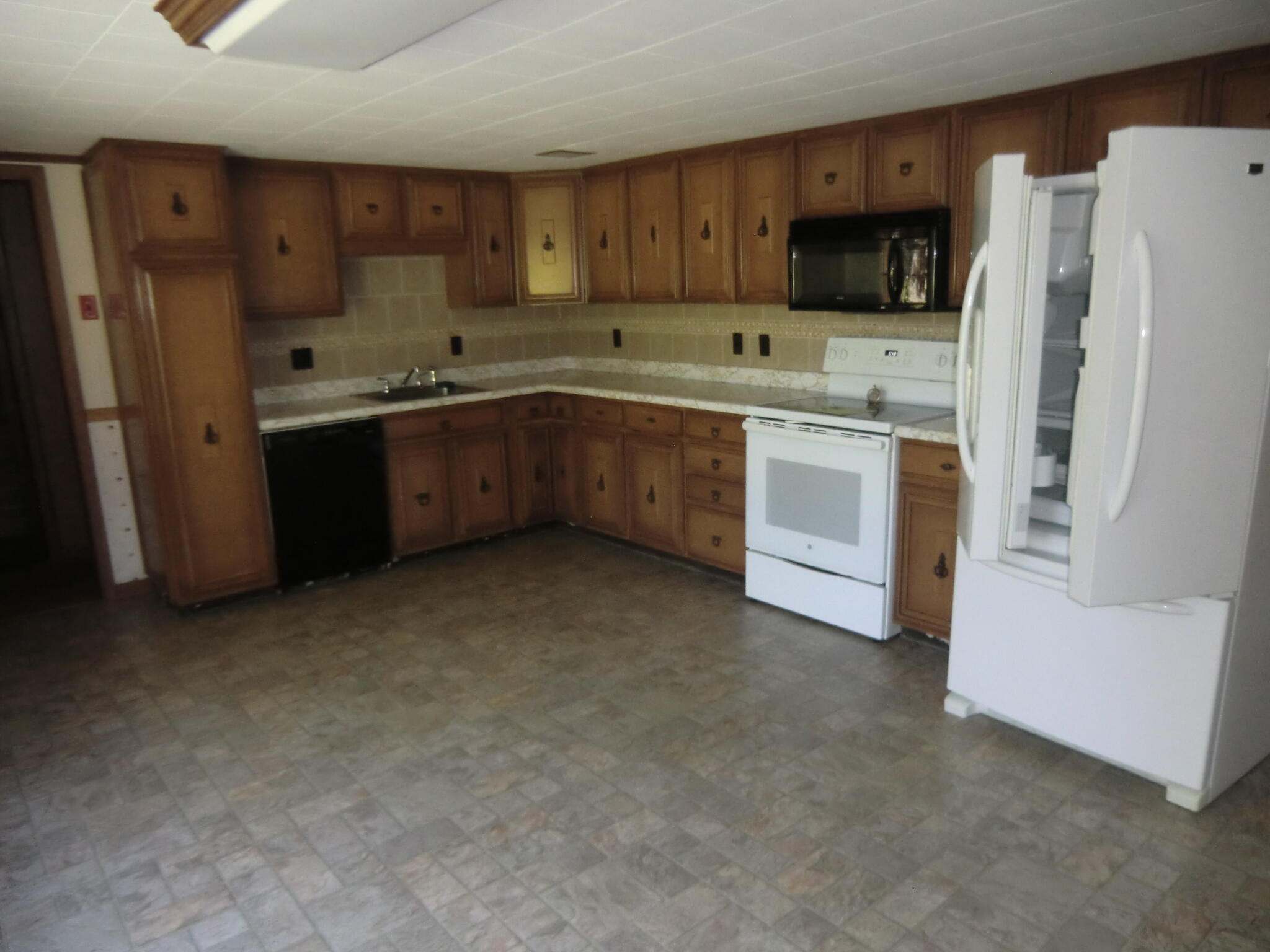 988 Main Street Palmyra ME 04965