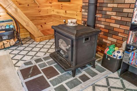 5 Pine Lane Dallas Plt ME 04970