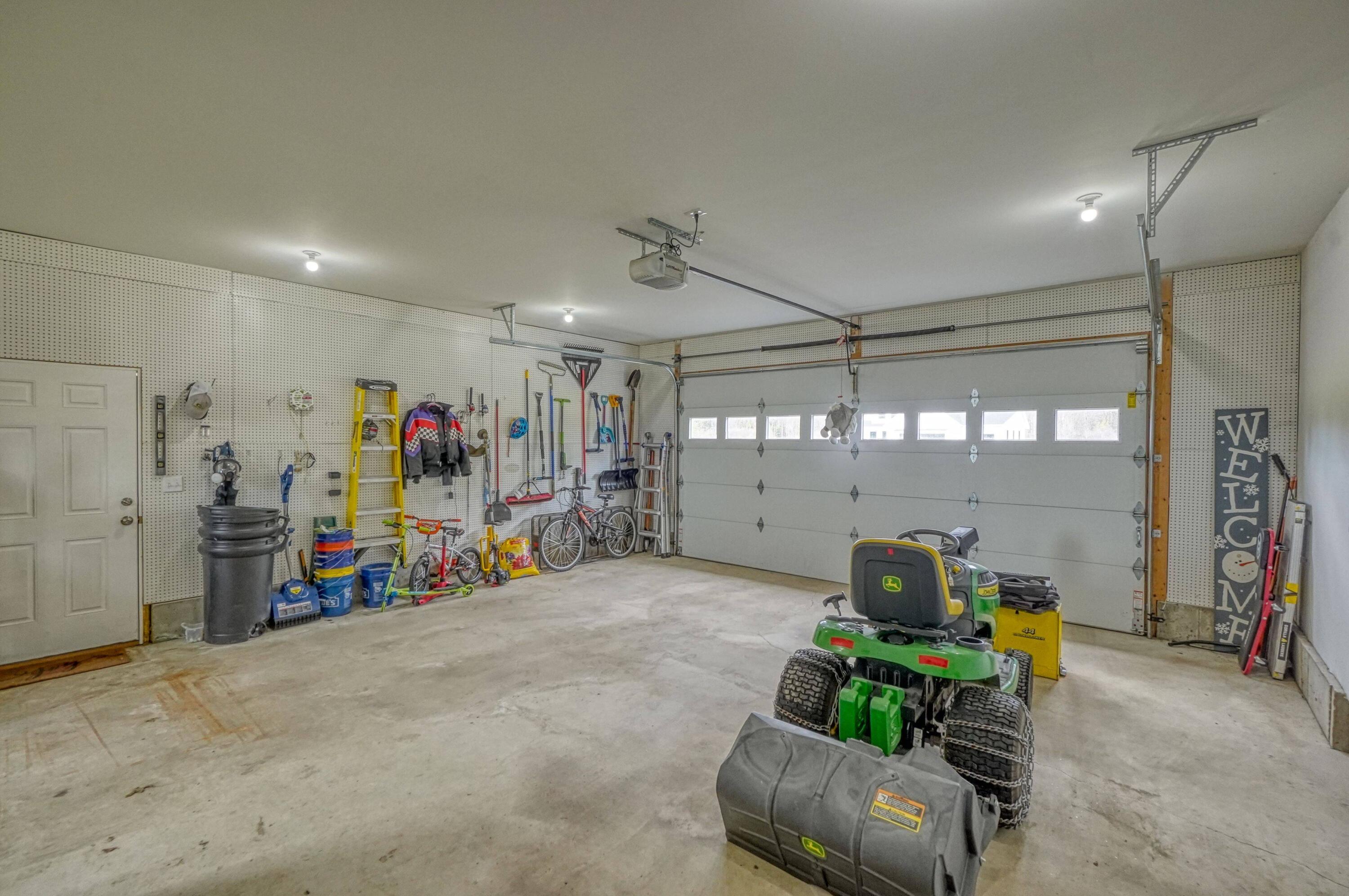 24 Royale Drive Sidney ME 04330
