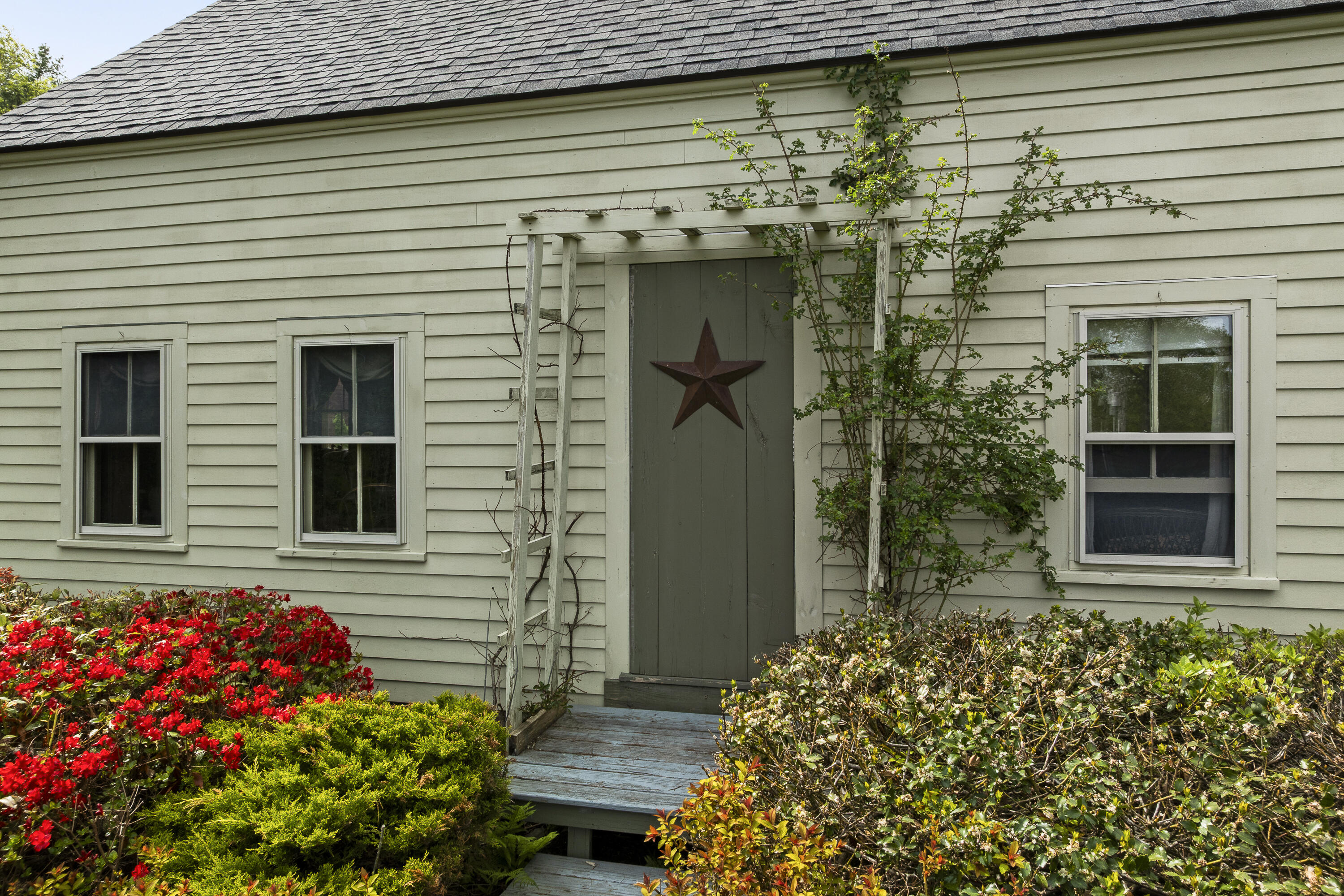 367 East Side Road Boothbay ME 04571