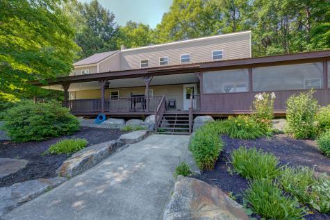 32 Roddy Lane Readfield ME 04355