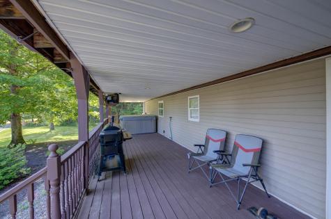 32 Roddy Lane Readfield ME 04355