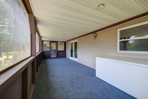 32 Roddy Lane Readfield ME 04355