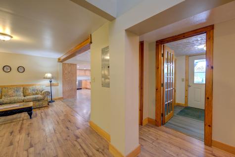 32 Roddy Lane Readfield ME 04355