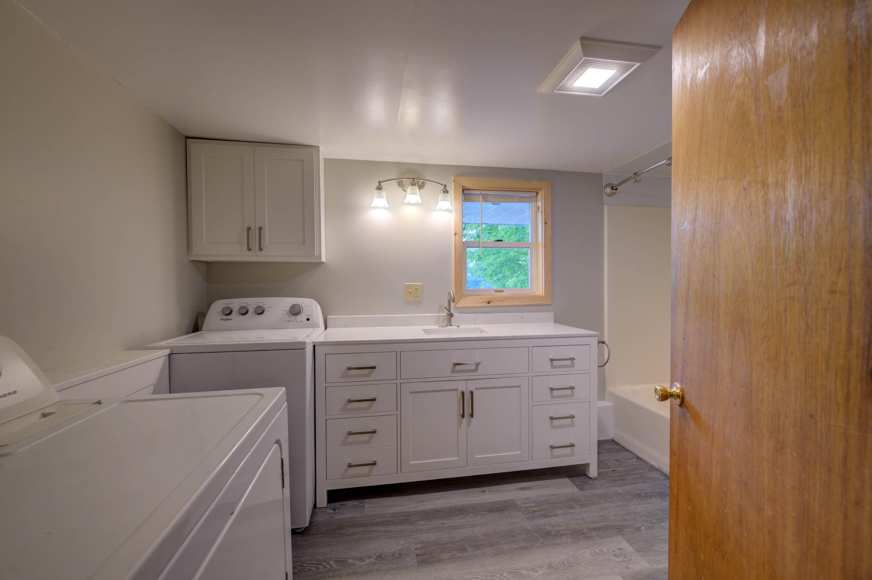32 Roddy Lane Readfield ME 04355