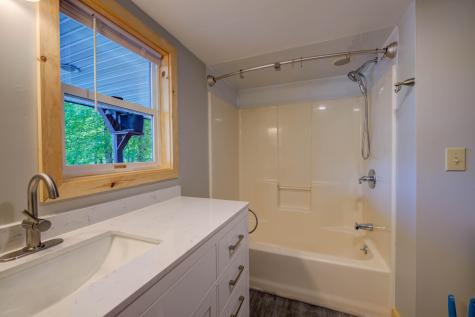 32 Roddy Lane Readfield ME 04355