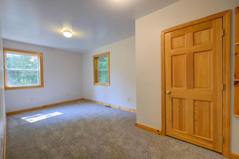 32 Roddy Lane Readfield ME 04355