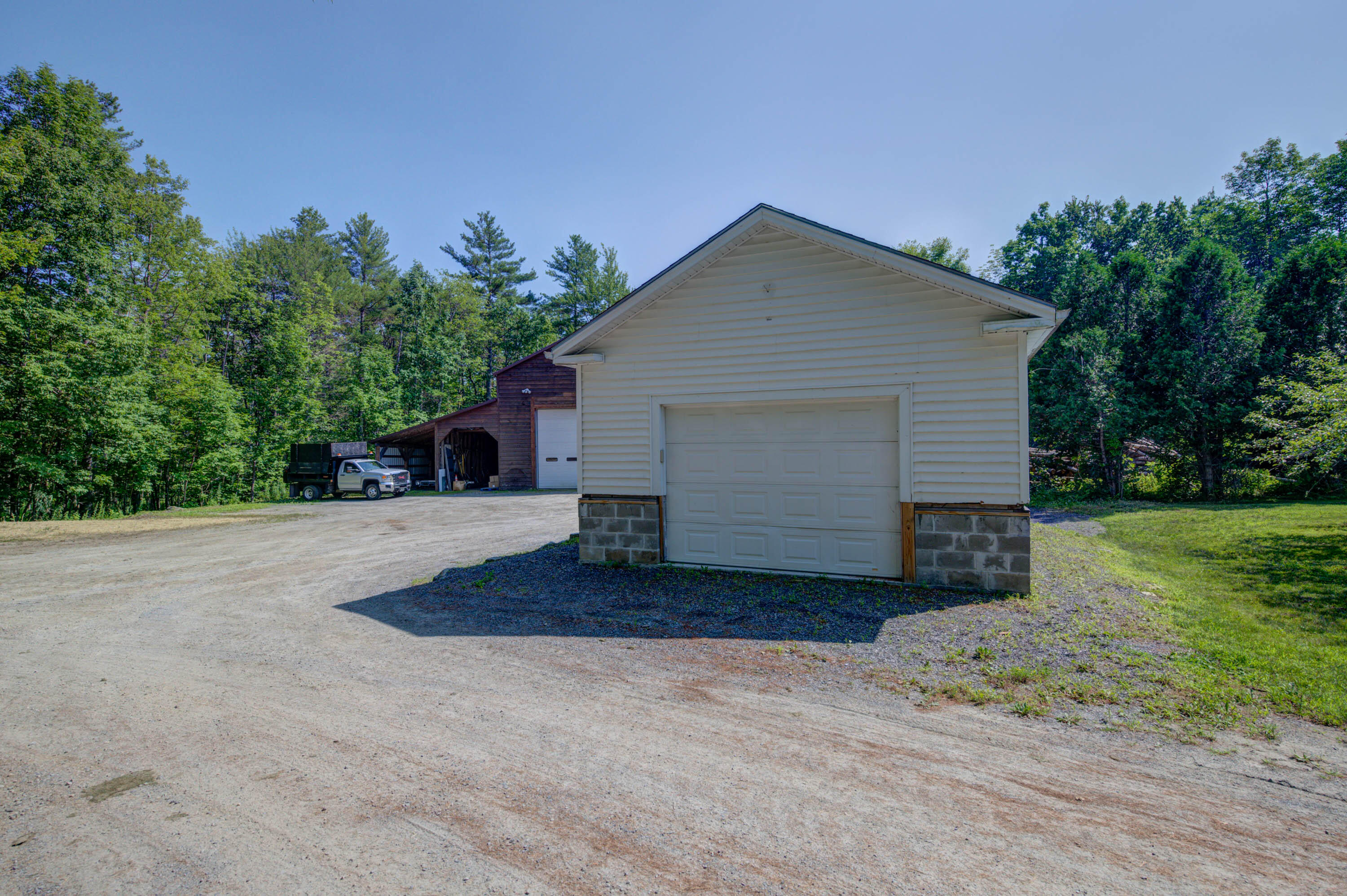 32 Roddy Lane Readfield ME 04355