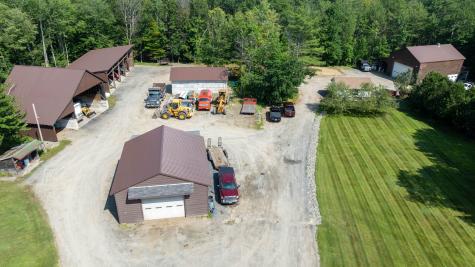 32 Roddy Lane Readfield ME 04355