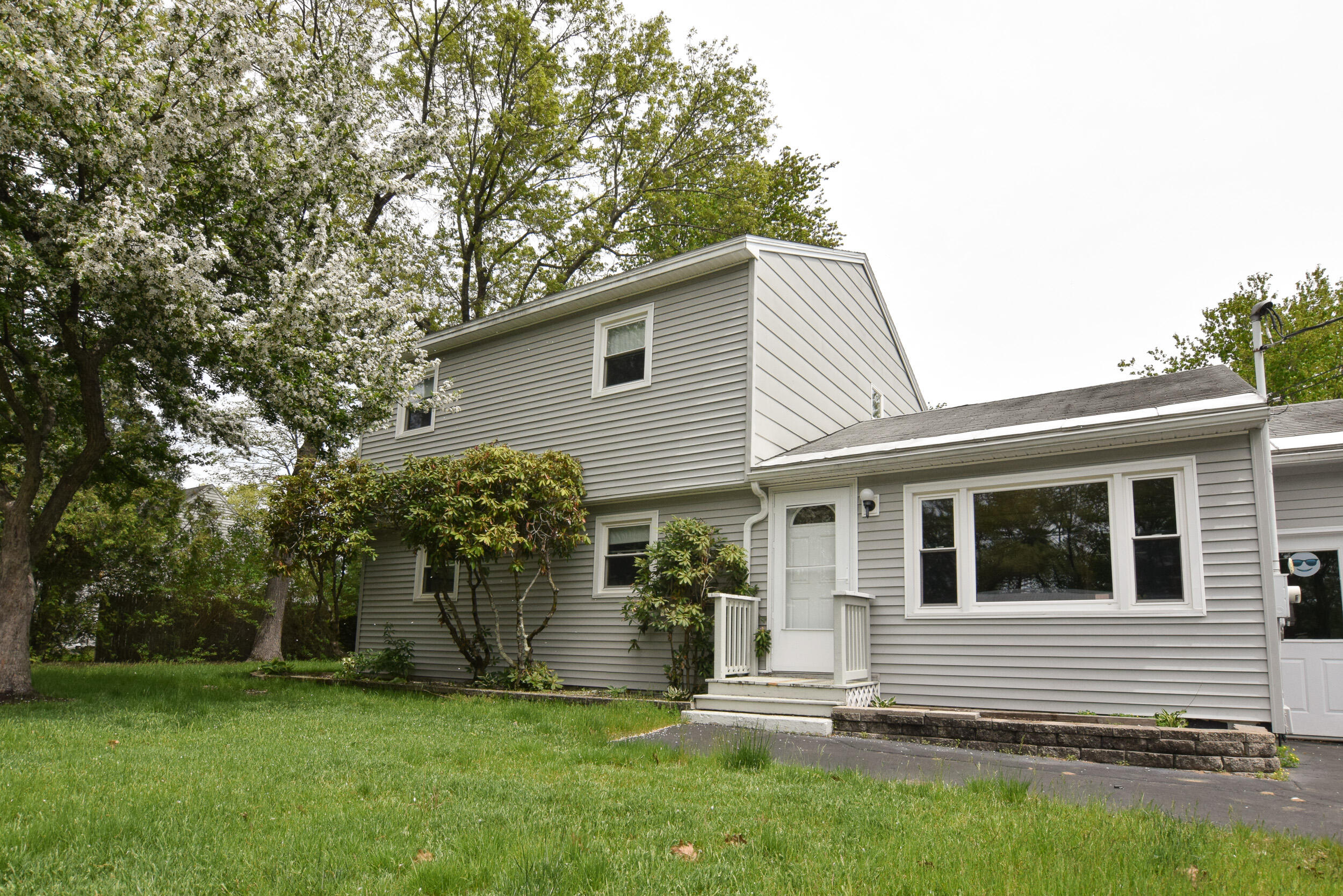 92 Farview Drive Sanford ME 04073