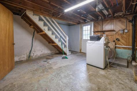 62 Litchfield Road Bowdoin ME 04287