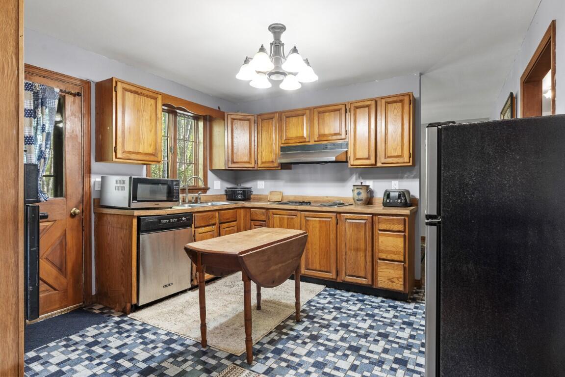 58 Roads End Road Boothbay Harbor ME 04538