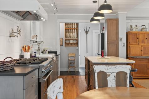 202 Two Lights Road Cape Elizabeth ME 04107