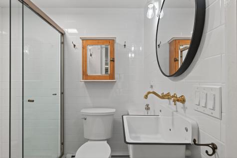 202 Two Lights Road Cape Elizabeth ME 04107